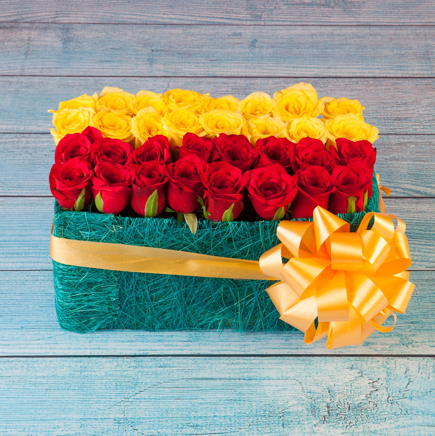 Bed Of Roses Online Flowers Delivery in Pune & Mumbai