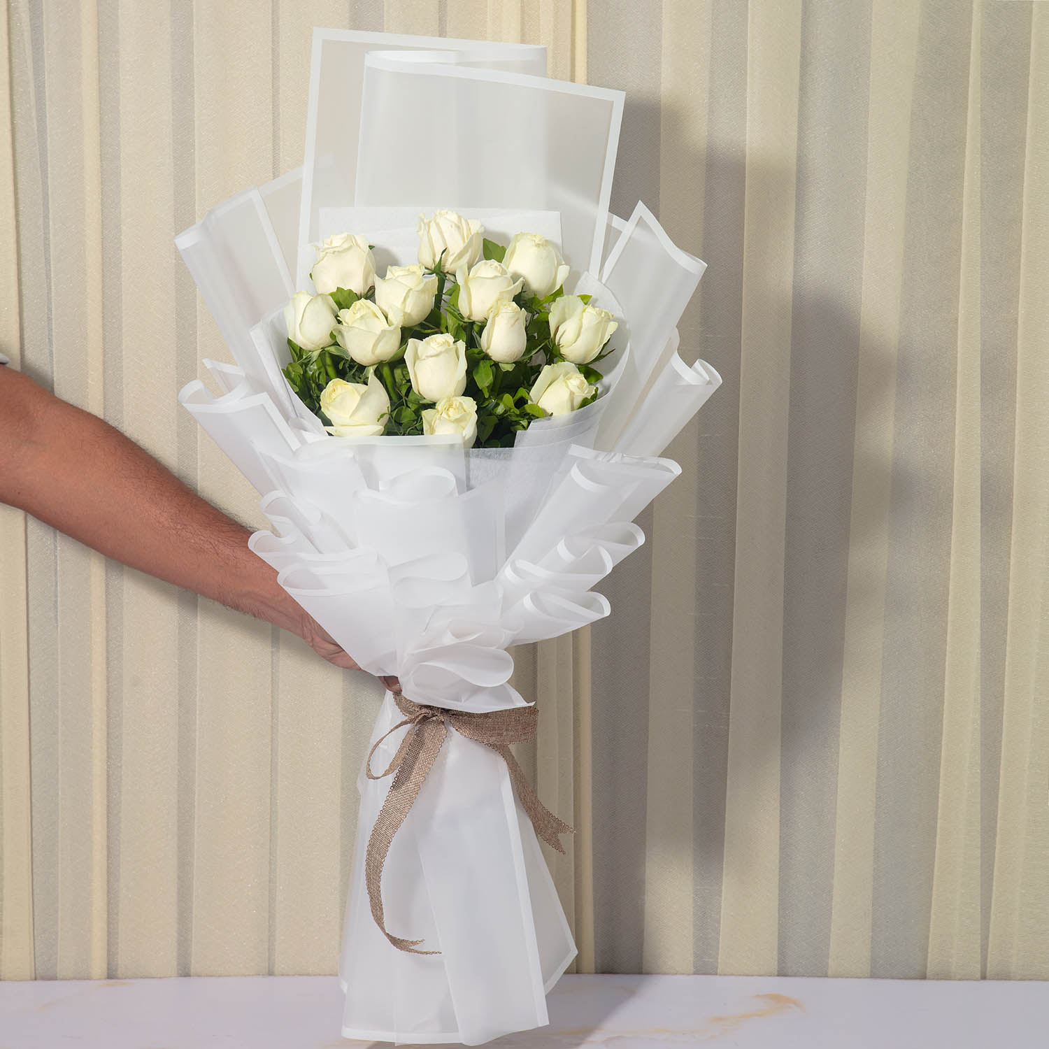 flower bouquet online - white roses
